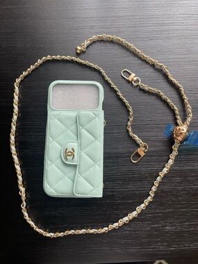 iPhone 17 Pro Max Quilted Teal Green Crossbody Phone Case with Gold Chain.